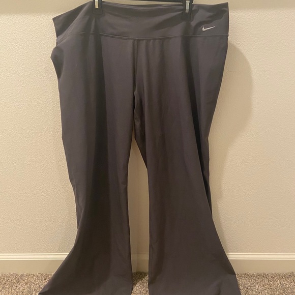 Nike Pants - Nike Dri-Fit Leggings